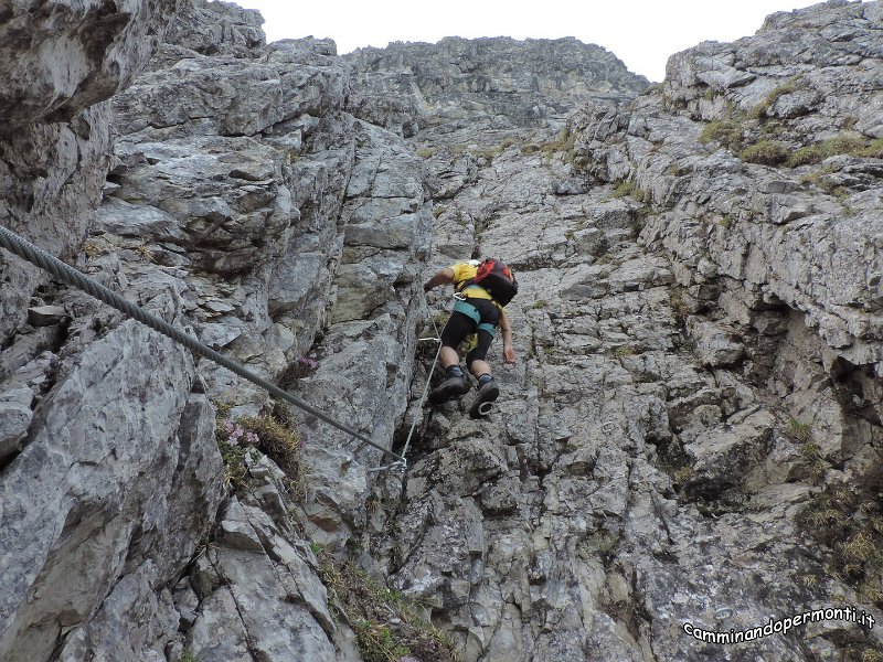 38 Ferrata MAURIZIO Anticima est Monte Alben.JPG -           